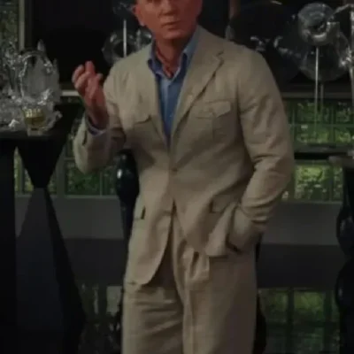 Glass Onion_ A Knives Out Mystery Daniel Craig Suit