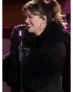 NYC Rockefeller Center Tree Lighting Ceremony Kelly Clarkson Fur Coat – Blacka