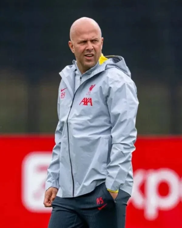 LFC Nike Liverpool F.C Arne Slot Parachute Hooded Arne Slot Jacket