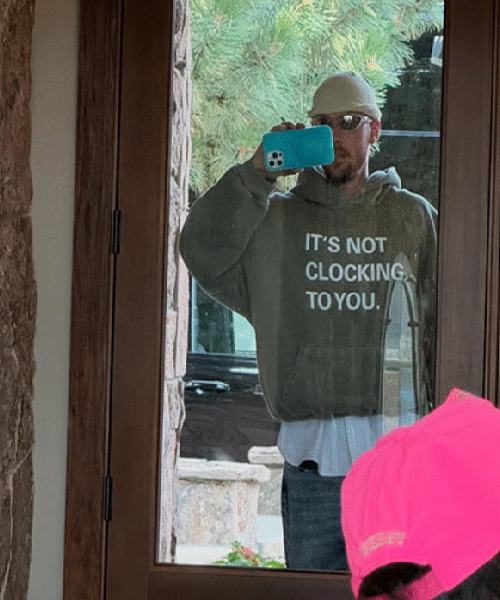Justin-Bieber-Its-Not-Clocking-To-You-Hoodie