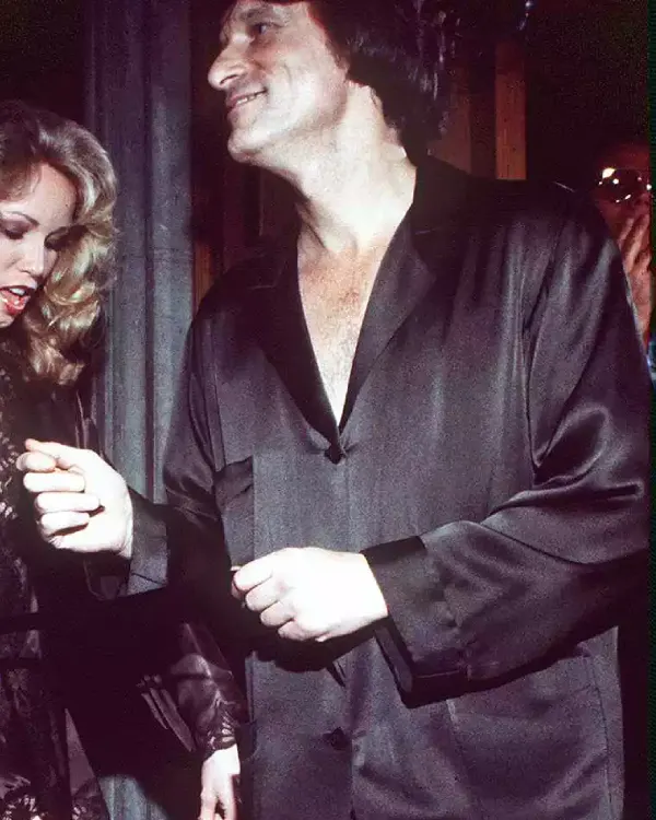 hugh hefner GETTING GROOVY Black robe