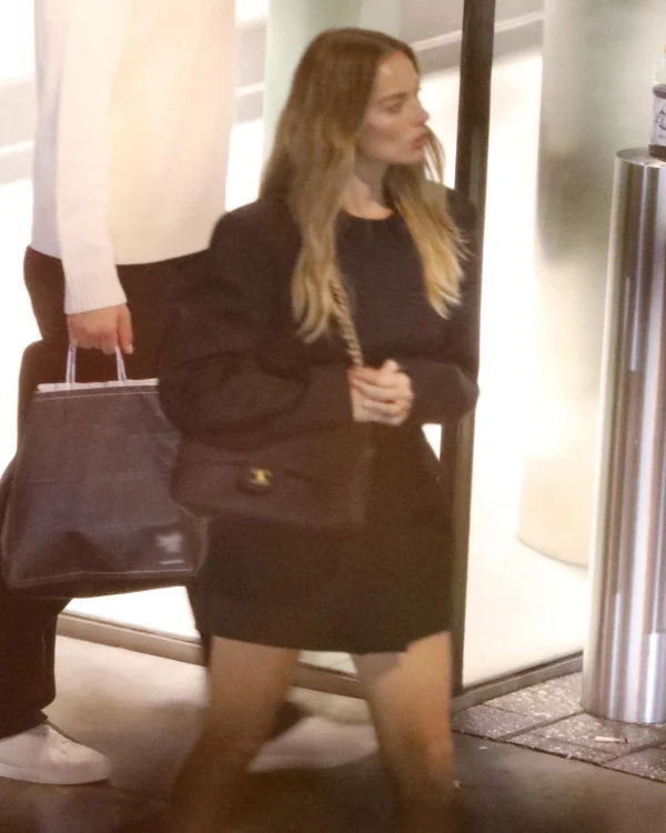 Buy Margot Robbie Beverly Hills Black Wardrobe NYC Blazer