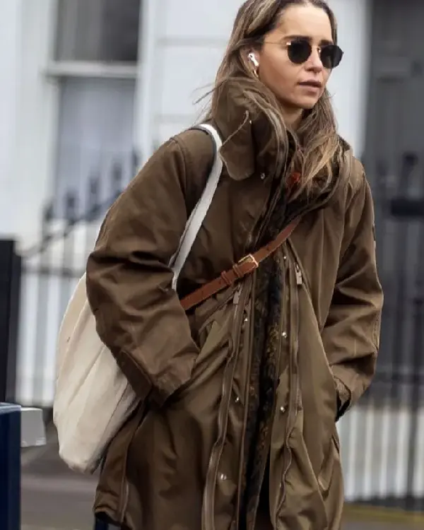 Buy Emilia Clarke Casual Chic Luxurious