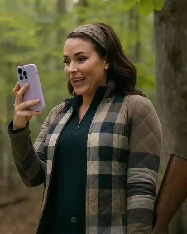 Katie Lowes The Hunting Wives S01 Quilted Jacket