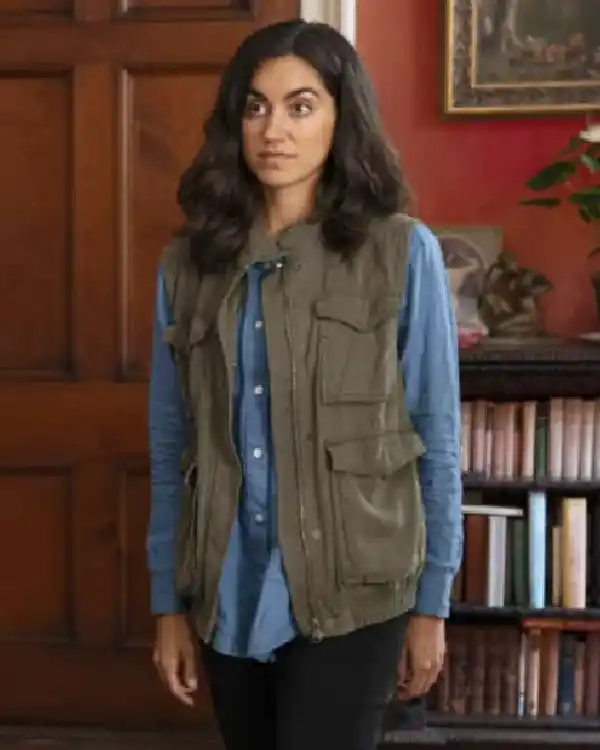 Sofia Barclay Lynley S01 Green Vest