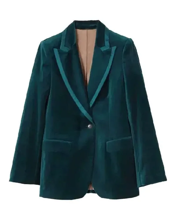 Buy The Celebrity Traitors 2025 Claudia Winkleman