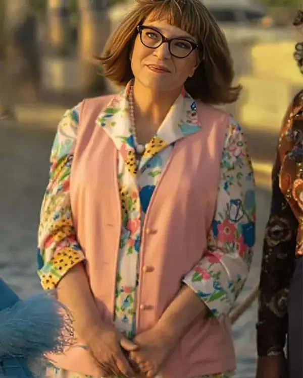 Palm Royale S01 Ann Holiday Pink Vest