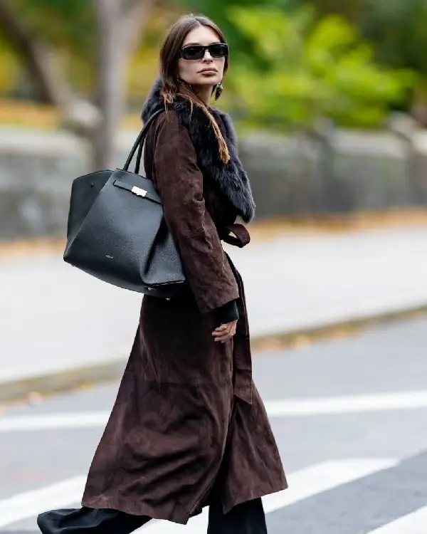 Emily Ratajkowski Long Brown Suede Coat With A Fur Collar