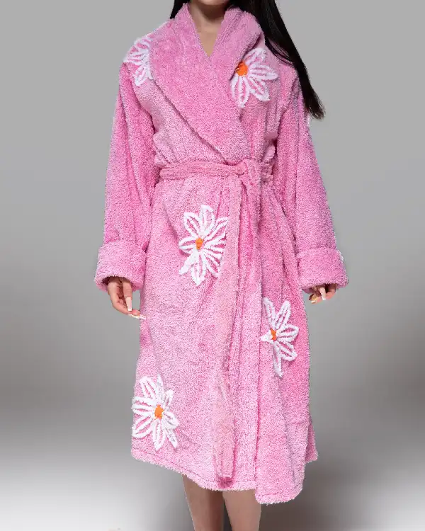 Falling Daisies Chenille Bathrobe In Lipstick Pink