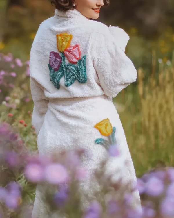 Shop Debra Barone Everybody Loves Raymond Tiptoe Thru the Tulips Robe lilac Sale White back