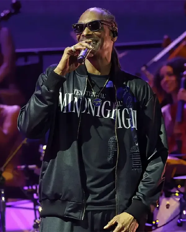 Snoop Dogg Festival Look Coachella 2026 Black Jacket